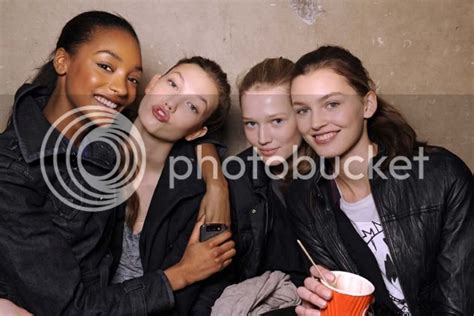 Toni Garrn Jourdan Dunn Karlie Kloss And Ali Stephens Stella