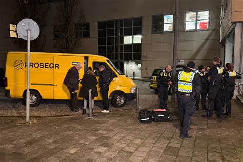 Berfall Auf Geldtransporter In Hamburg Bewaffneter T Ter Fl Chtet