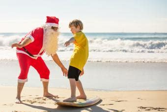 Christmas Traditions in Australia: A Summer Celebration | LoveToKnow