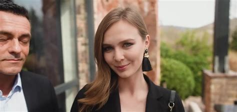 Dude Has Two Bitches To Choose From In A Taboo Fantasy ZB Porn