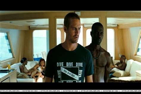 Into The Blue Stills Paul Walker Image 5795717 Fanpop