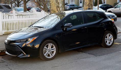 Toyota Corolla Hatchback Se Cvt