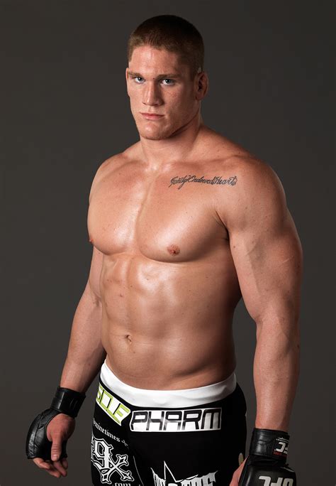 Todd Duffee Liberado Por M Dicos E Volta A Lutar No Dia De Dezembro