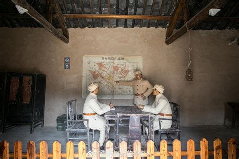 参观红色教育基地，重温红色记忆