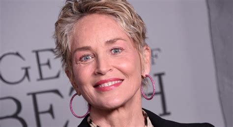 Sharon Stone Au Naturel Ans Elle Est Sublime En Bikini Nextplz