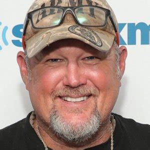 The Real Reason We Don T Hear From Larry The Cable Guy Anymore ZergNet