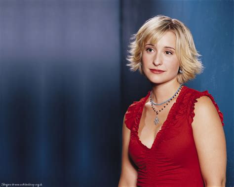 Chloe Sullivan Smallville Wallpaper 39379 Fanpop