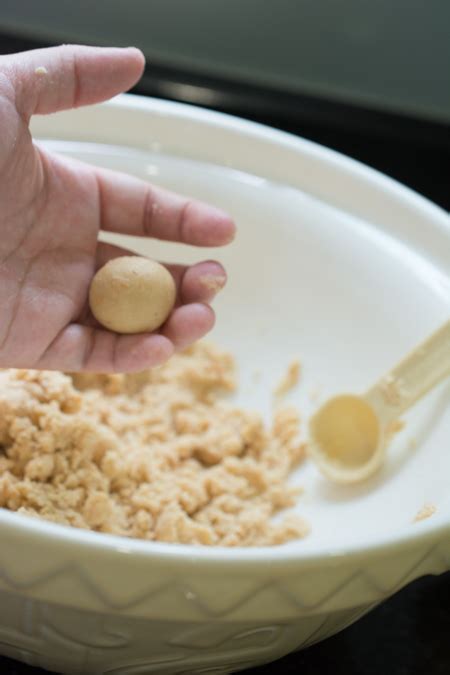 Chinese New Year Peanut Cookies Wok And Skillet