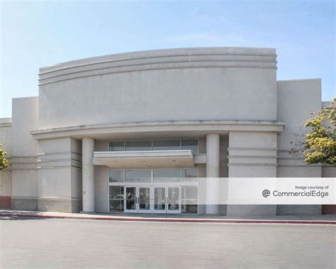 Hanford Mall - 1675 West Lacey Blvd | Retail Building