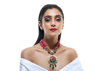 Обои girl hot sexy fashion eyes smile beautiful figure на телефон и рабочий стол раздел