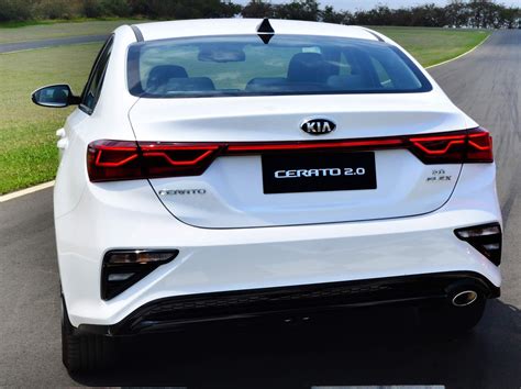 Novo Kia Cerato 2020 chega renovado e aprimorado preços consumo e