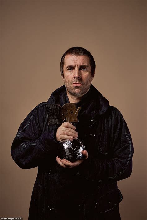 Mtv Emas 2019 Liam Gallagher Collects First Ever Rock Icon Award As He