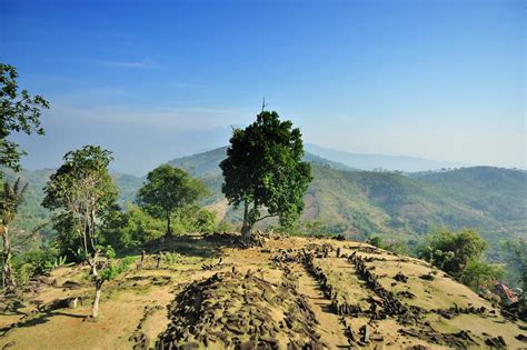 Is Indonesia S Gunung Padang Pyramid The Oldest In The World