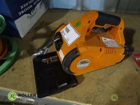 Warn Pullzall Pinch Point Hoist - Roller Auctions