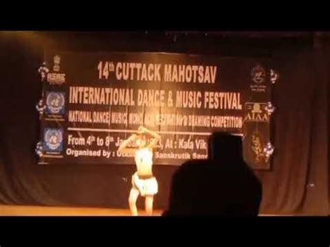 Dhunki dhunki dance - YouTube