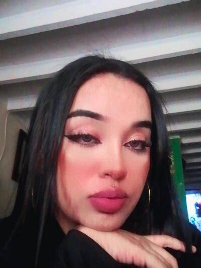 Caramelo Kiss Stripchat Webcam Model Profile Free Live Sex Show Cam Joy