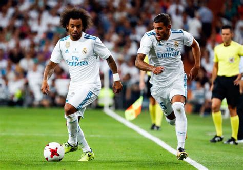 Le Real Perd Marcelo Benzema Et Deux Points Face Levante Liga J