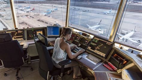 Controladores A Reos Franceses Convocan Una Nueva Huelga Para El De