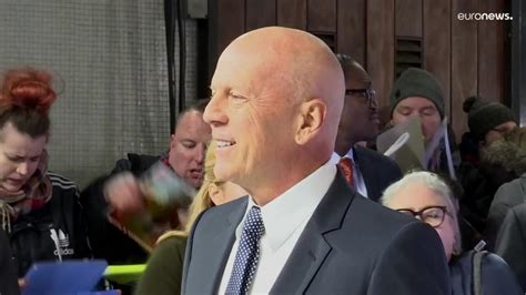 Bruce Willis Se Retira De La Interpretaci N Por Una Enfermedad