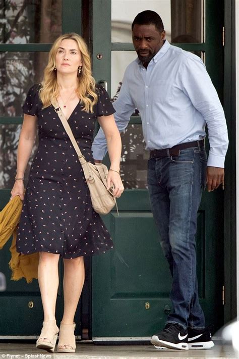 Idris Elba And Kate Winslet Warmly Embrace Artofit