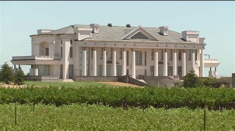 Mantecas Famous Hat Mansion To Be Demolished
