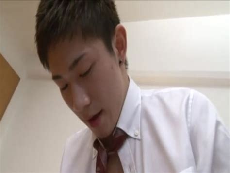 GAY BOY หนงxญปน นกเรยนชายแอบเยดกนในหองหนมเกยหนาหลอ โมกควยแลวจบยดเขารกนจน