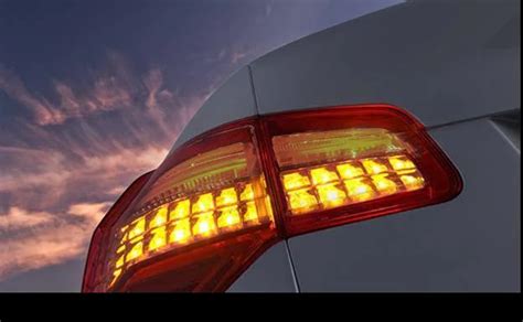 Cómo Y Cuándo Es Obligatorio Usar Las Luces Del Coche Ideal