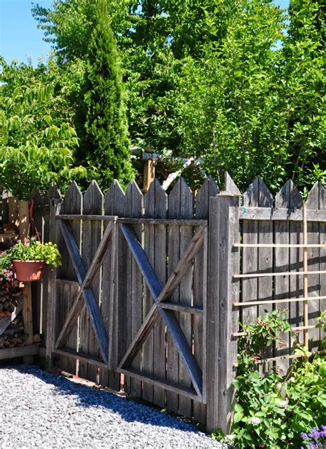 Three Dogs in a Garden: Fancy Fence Work