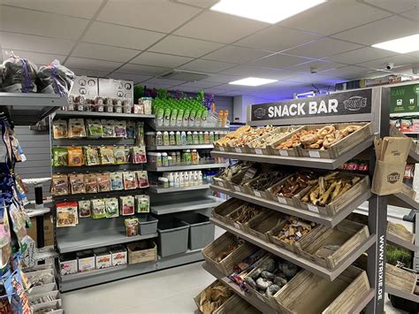 Cuddles And Bubbles Pet Shop In Sheerness Re Opens With New Look After