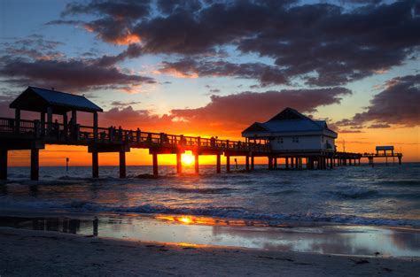 Pier 60 One Of Floridas Most Iconic Beach Spots Gulfside Resorts