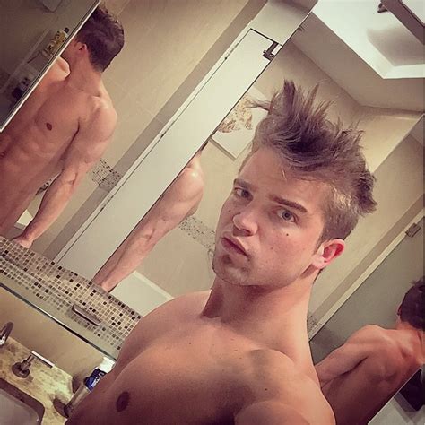 Omg He S Naked Supermodel River Viiperi S Nude Tindr Pics Leak Omg Blog