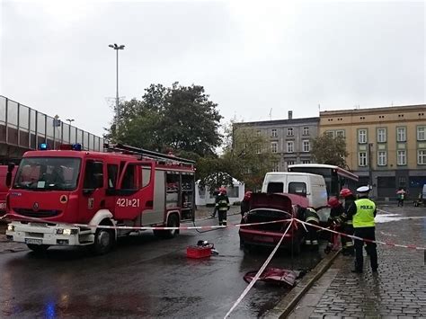 Ci Ki Wypadek W Chorzowie Zdj Cia Mieszka Cy Pod Wra Eniem Wicze Na