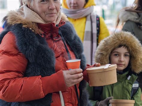 Chef José Andrés Sets Up World Central Kitchen Pop Ups To Feed Refugees