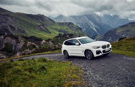 BMW inicia pré venda do novo X3 híbrido