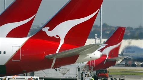 Passenger Terror As Qantas Flight Drops Mid Air Au — Australias Leading News Site