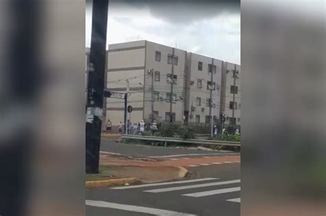 Torcedores De São Paulo E Corinthians Brigam Em Meio A Afonso Pena Em Campo Grande Vídeo