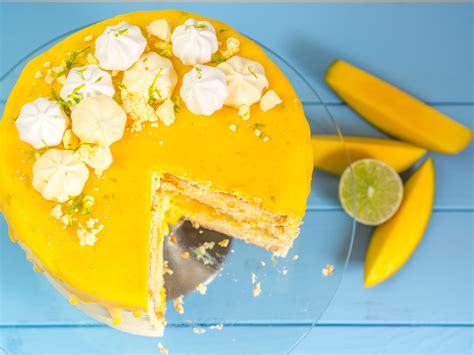 Sommerliche Limetten Mango Torte Mit Mangocreme Und Vanille