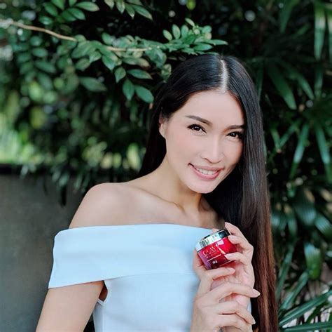 Kem dưỡng ẩm Olay Regenerist Deep Hydration Review Chi tiết