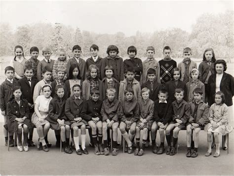 Photo De Classe Cm2 Parc De Lormoy à St Michel Sur Orge De 1968 Ecole