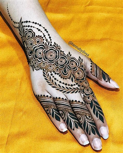 Latest Arabic Henna Designs For Wedding Season And Festivities