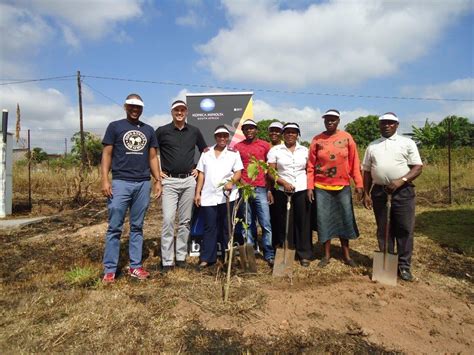 Nelspruit Tree Planting At Makoko Clinic Nelspruit April 2015