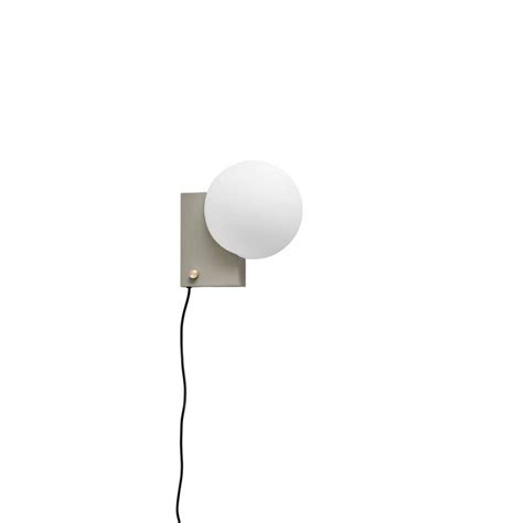 Andtradition Journey Shy1 Wall Lamp