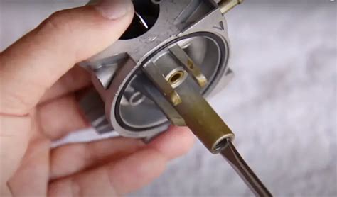5 Steps To Clean A Chainsaw Carburetor Polesawguide