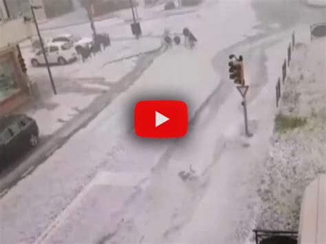 Meteo Cronaca Diretta VIDEO UDINE Spaventosa Grandinata Tra