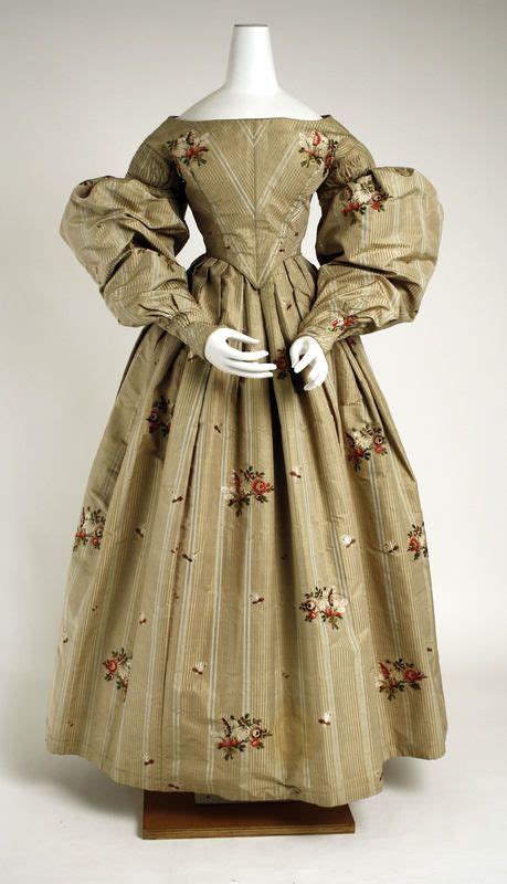 1830 ые 1830s Fashion Historical Dresses Victorian Fashion