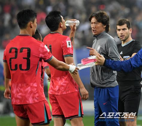 홍명보호 3연승 질주→b조 1위 대한민국 Fifa 랭킹 22위지난 스포츠조선