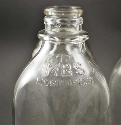 Set Of 3 Vintage United Duraglas And Mbs Indianapolis Glass Quart Milk Bottles