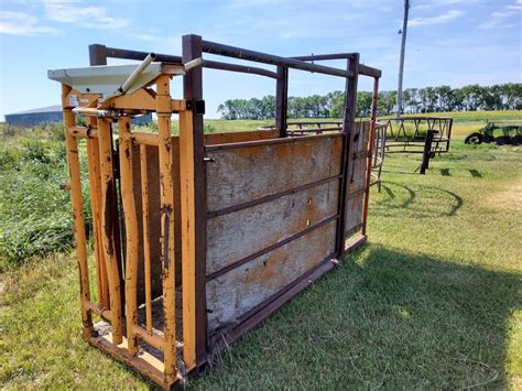 For-Most Cattle Chute & Head Gate BigIron Auctions