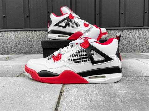 Кроссовки Air Jordan 4 Retro "Fire Red" Купить (Доставка 1-3 Дня)