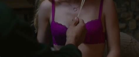 Nude Video Celebs Marie Petiot Nude Au Loin Les Dinosaures 2016